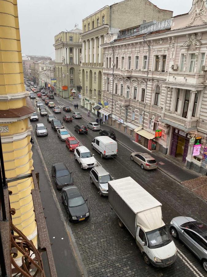 Хостел Мажор Charkiv Esterno foto