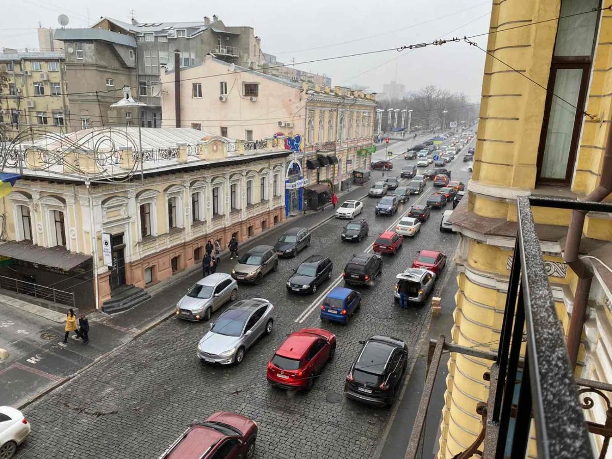Хостел Мажор Charkiv Esterno foto